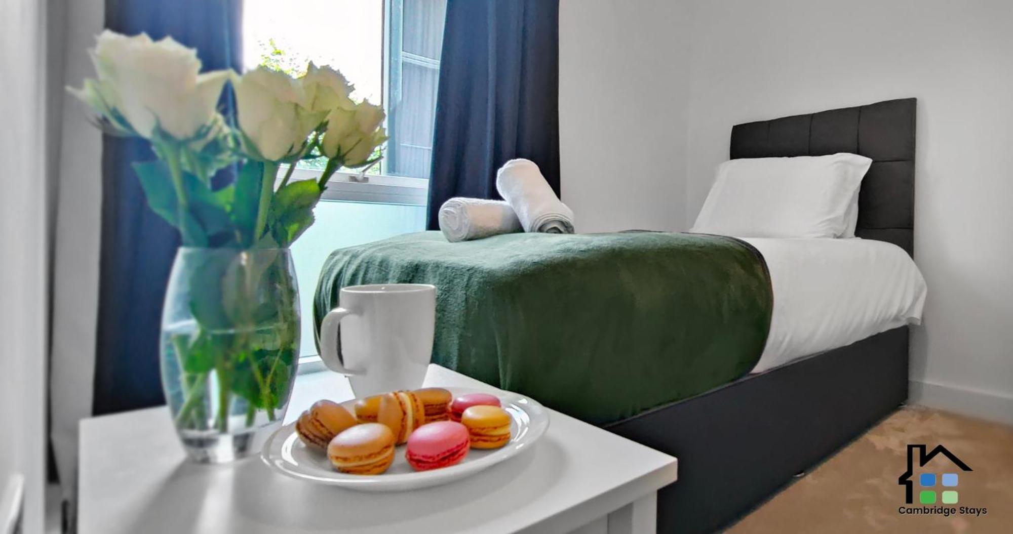 Cambridge Stays Riverside Apart Hotel With 2Br Flats At The City Centre-Parking-Balcony Exterior photo