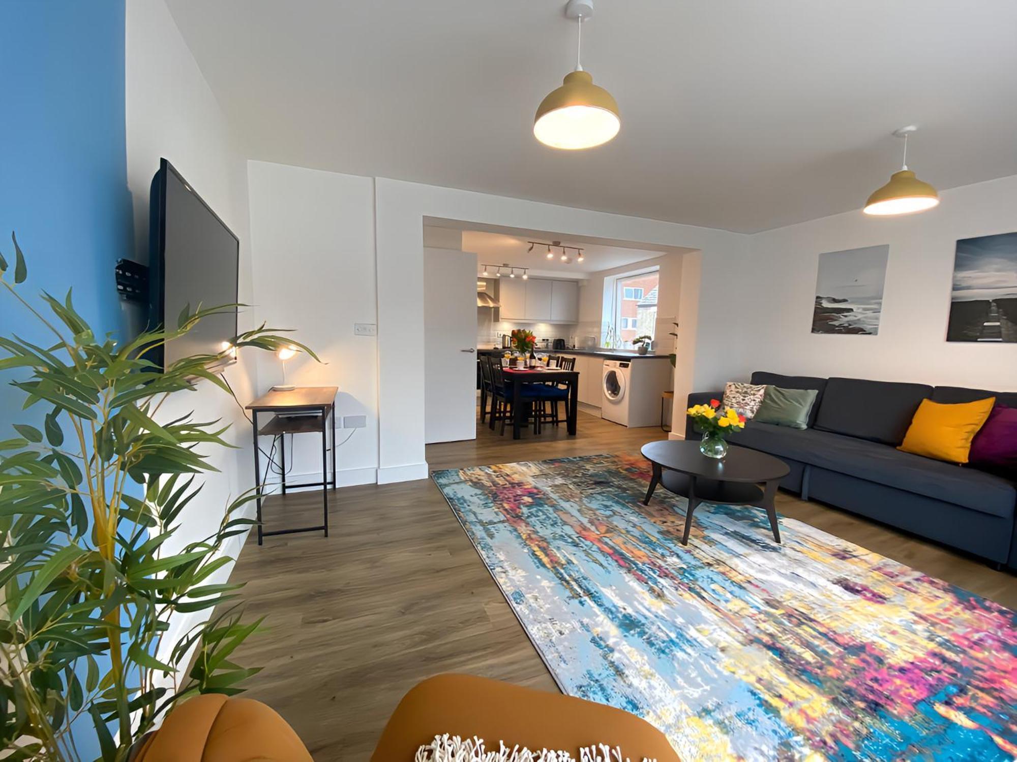 Cambridge Stays Riverside Apart Hotel With 2Br Flats At The City Centre-Parking-Balcony Exterior photo