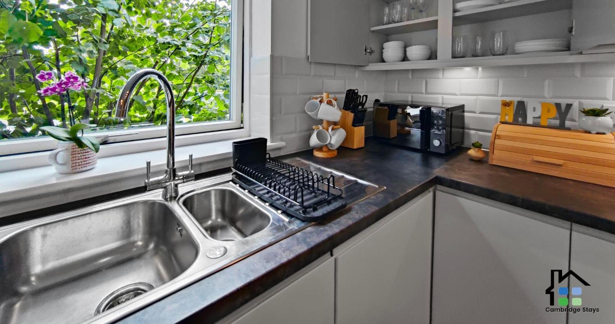 Cambridge Stays Riverside Apart Hotel With 2Br Flats At The City Centre-Parking-Balcony Exterior photo