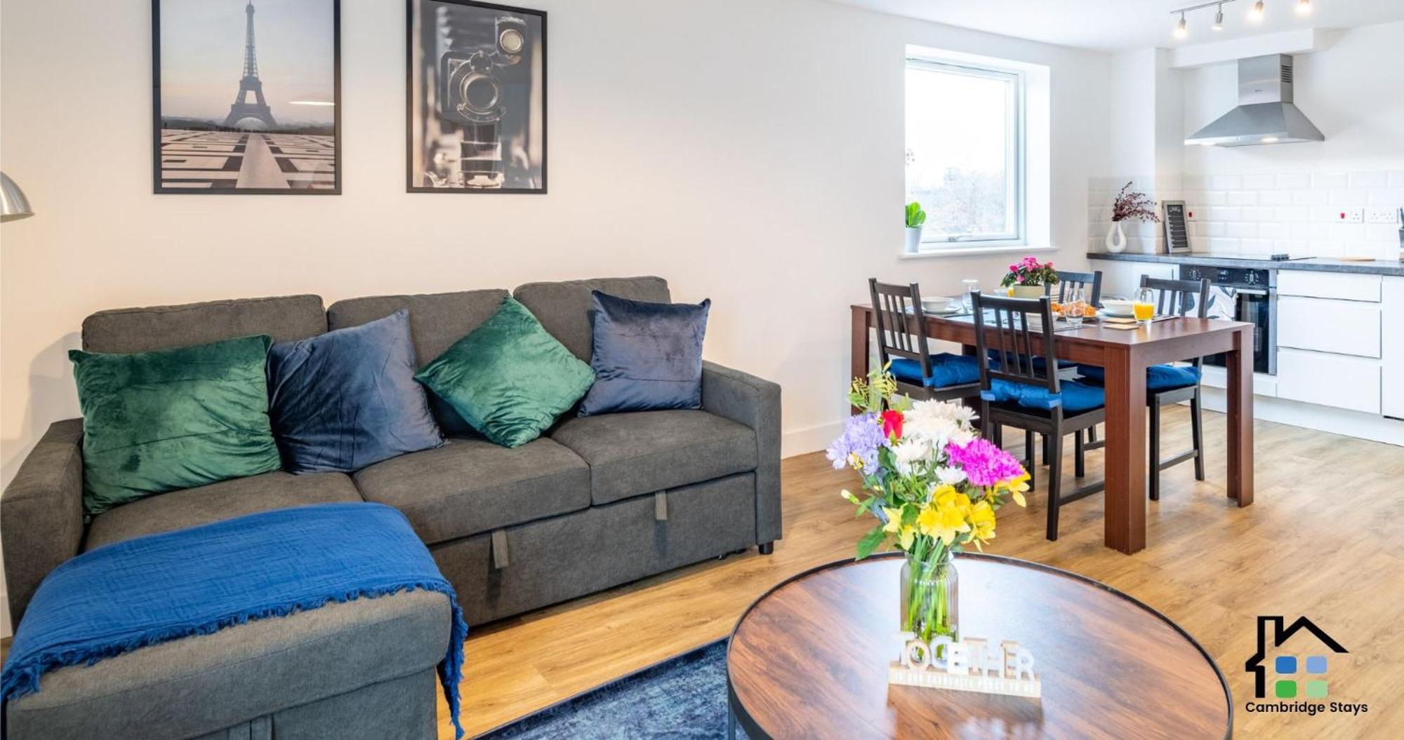 Cambridge Stays Riverside Apart Hotel With 2Br Flats At The City Centre-Parking-Balcony Room photo