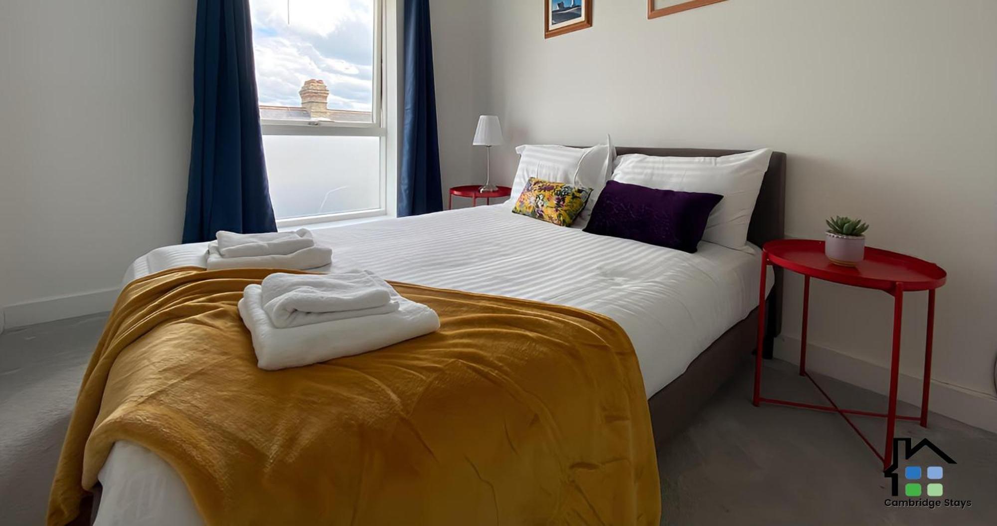 Cambridge Stays Riverside Apart Hotel With 2Br Flats At The City Centre-Parking-Balcony Exterior photo